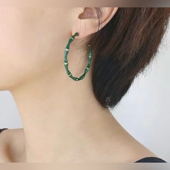 Earrings - Picture 4 of 4